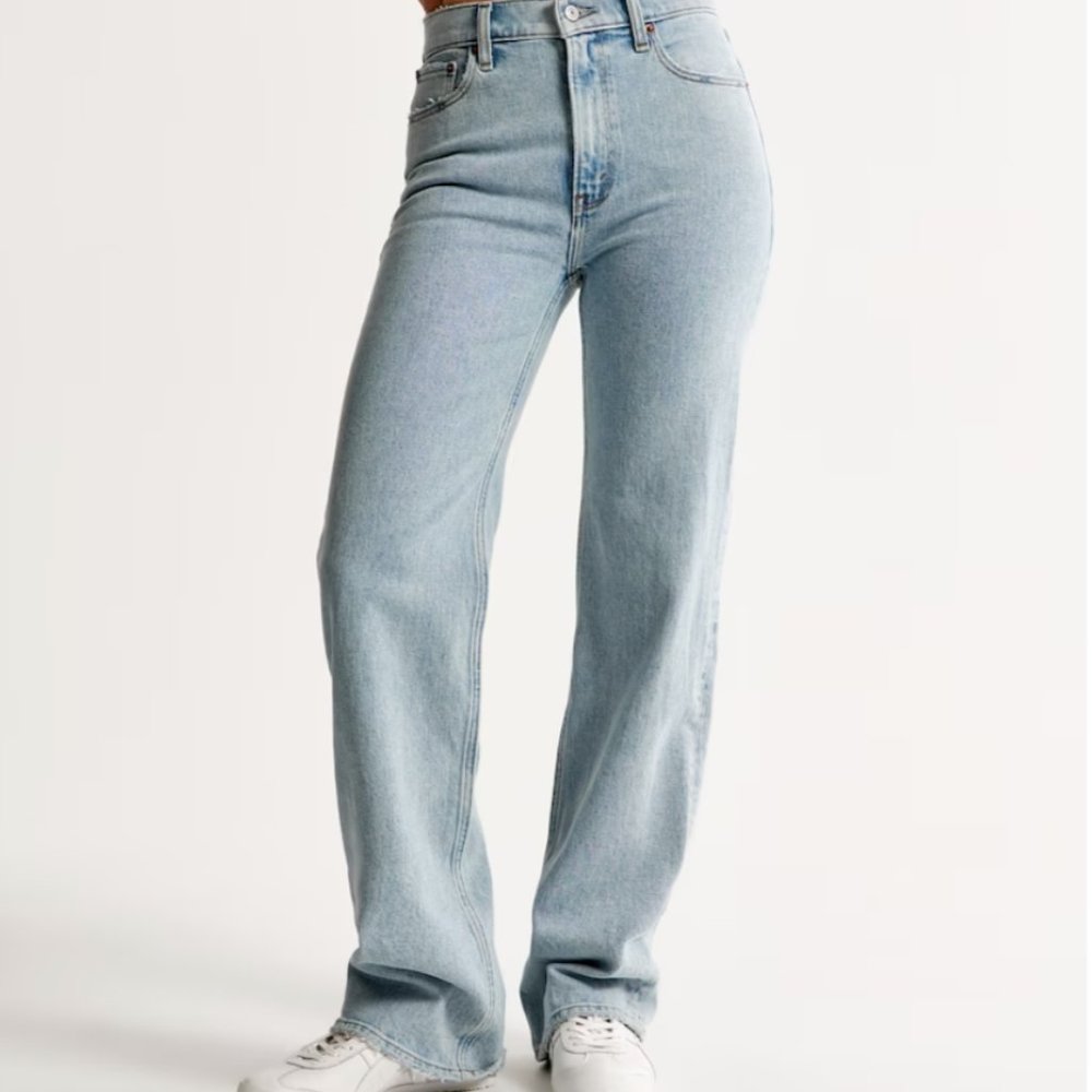 Abercrombie High Rise 90s Relaxed Jean Curve Love